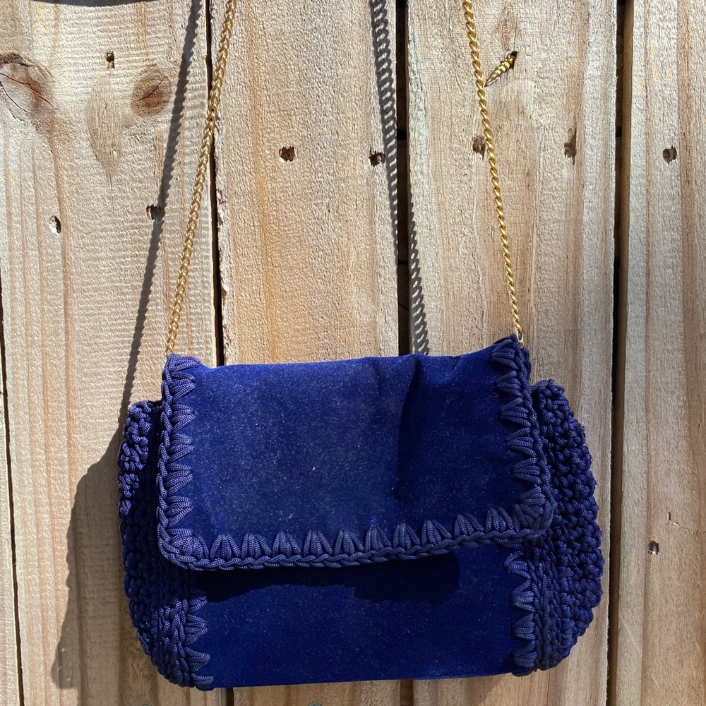 Vintage 1970s 1980s blue velvet and silk detailed chain purse made in Japan